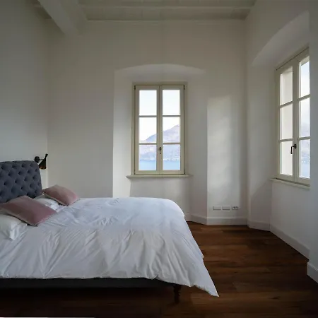 Perpenti - By Lovecomo Pianello Del Lario