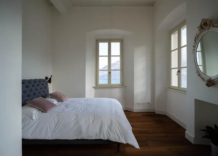 Perpenti - By Lovecomo Pianello Del Lario