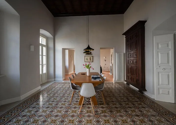 Perpenti - By Lovecomo Pianello Del Lario